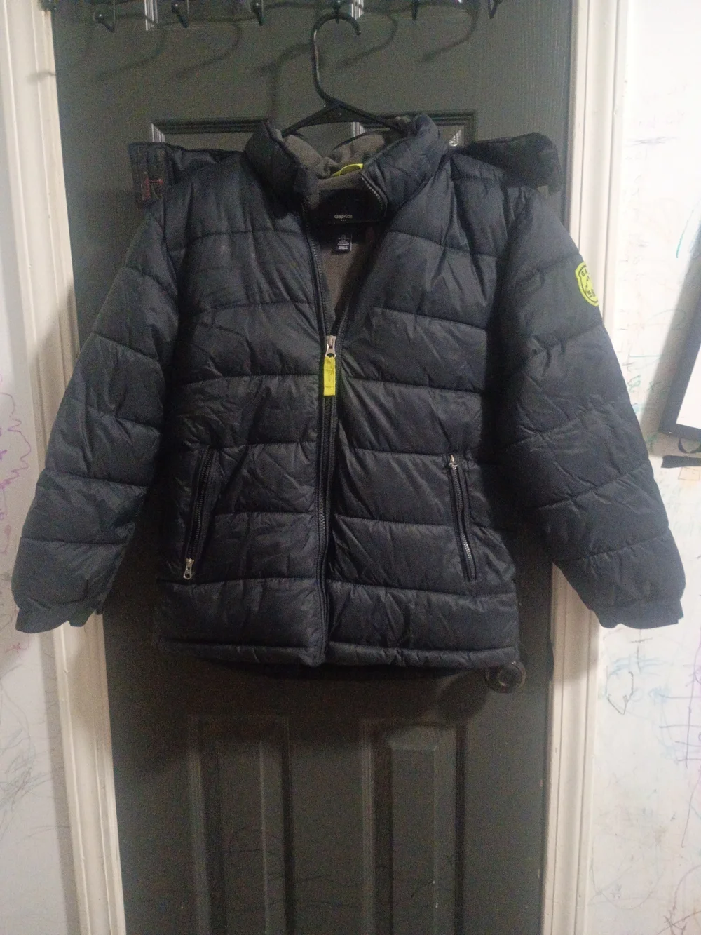 GAPKIDS Navy Kids Quilted Puffer Jacket with Lime Zipper Accent